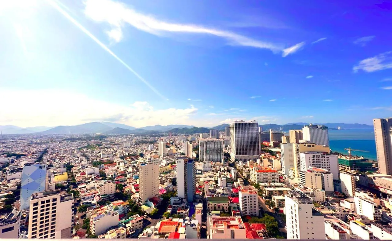 Sunny Smes - Virgo Nha Trang Apartment Vietnam