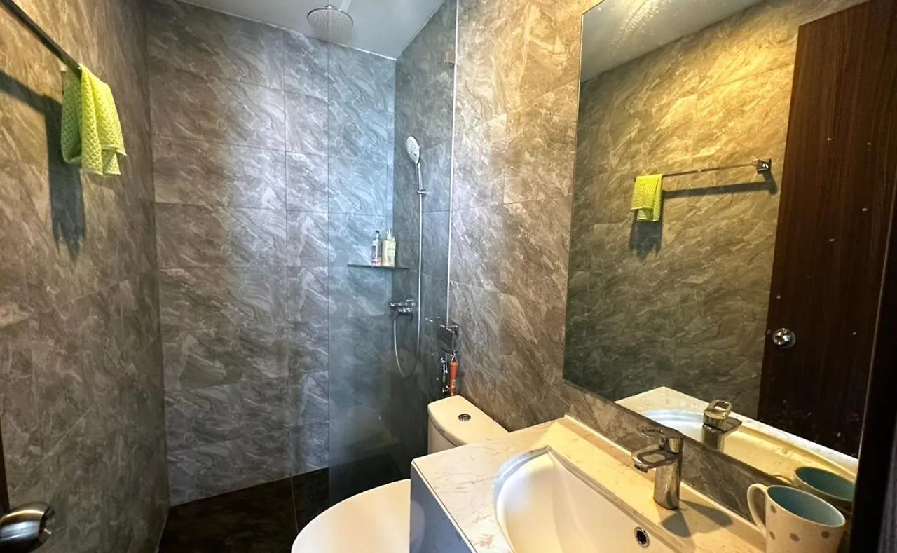 Sunny Smes - Virgo Nha Trang Apartment Vietnam
