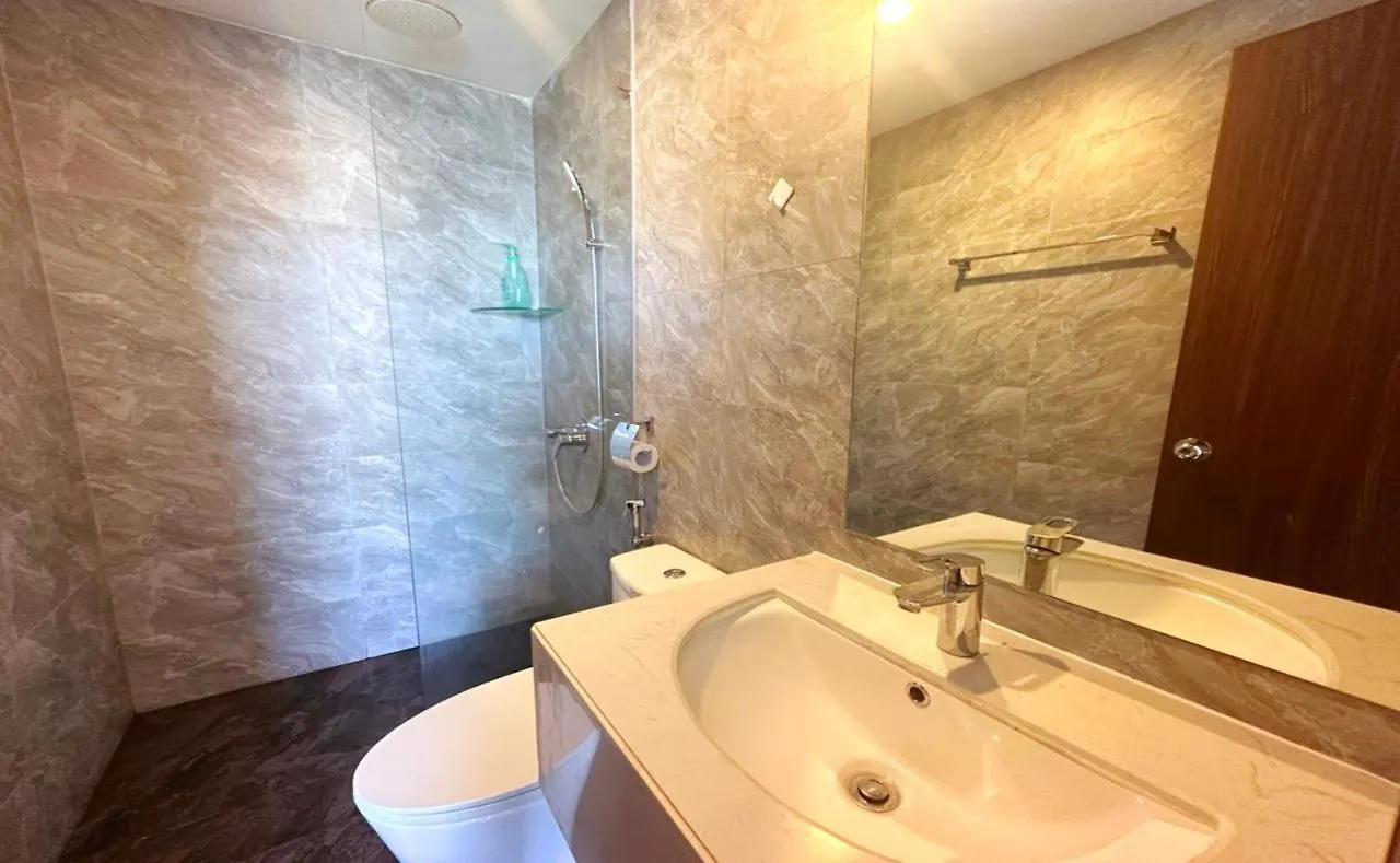 Sunny Smes - Virgo Nha Trang Apartment