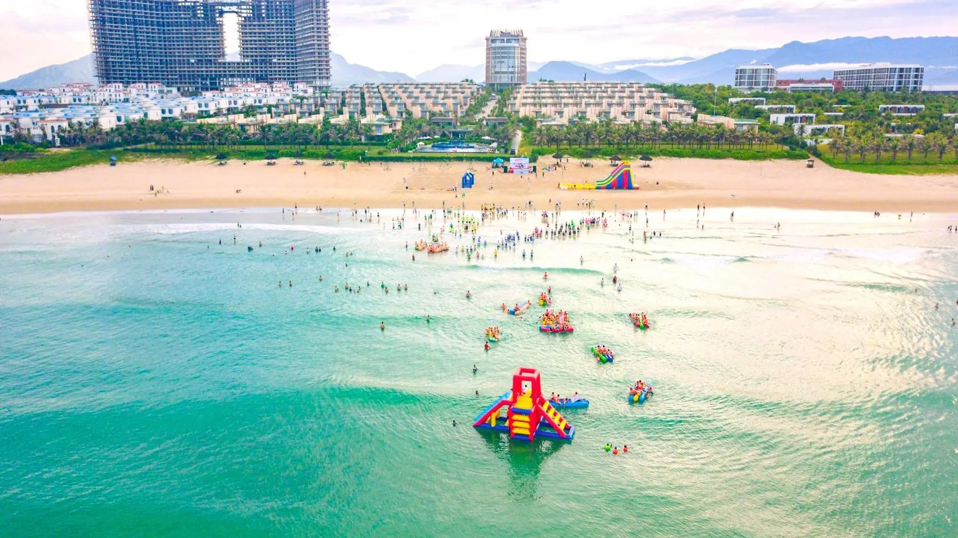 Sunny Smes - Virgo Nha Trang Apartment
